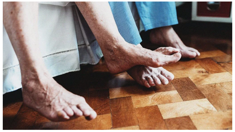 類(lèi)風(fēng)濕關(guān)節炎癥狀