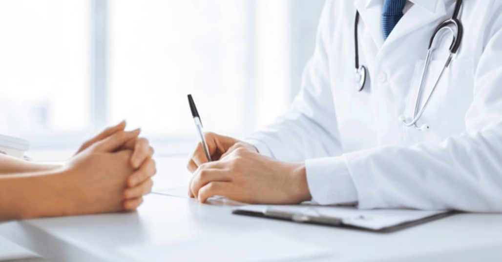 專(zhuān)家共識還具有學(xué)術(shù)權威性，它們經(jīng)過(guò)了嚴格的審查和討論，可以作為臨床醫療行為的重要參考