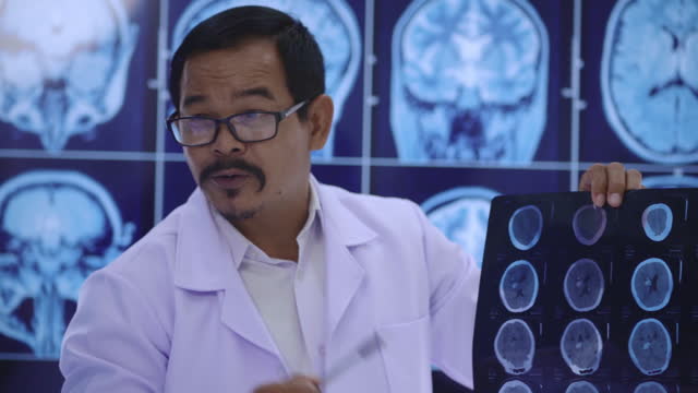 帕金森病的腦部手術(shù)：類(lèi)型、恢復和風(fēng)險