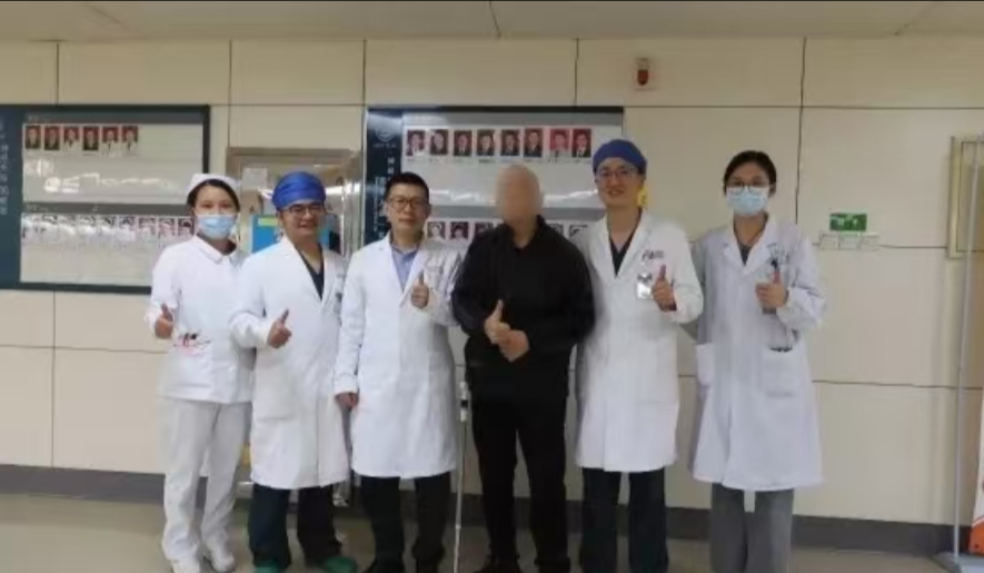 湘雅醫院功能神經(jīng)外科主任楊治權教授團隊成功進(jìn)行了全球首例干細胞治療腦梗塞臨床受試者給藥。