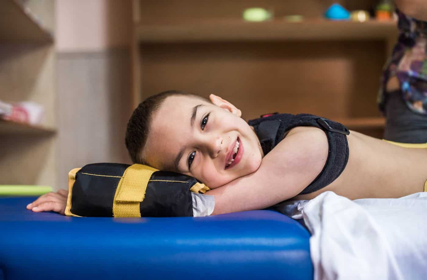 為何兒童更受益？解析年齡對干細胞治療腦癱的核心影響