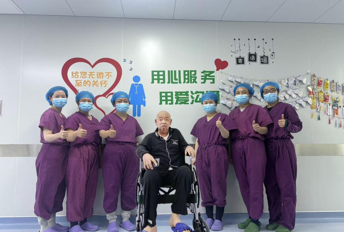 西北首例自體造血干細胞移植續貫CART治療繼發(fā)中樞神經(jīng)系統淋巴瘤患者獲得成功 西北首例自體造血干細胞移植續貫CART治療繼發(fā)中樞神經(jīng)系統淋巴瘤患者獲得成功